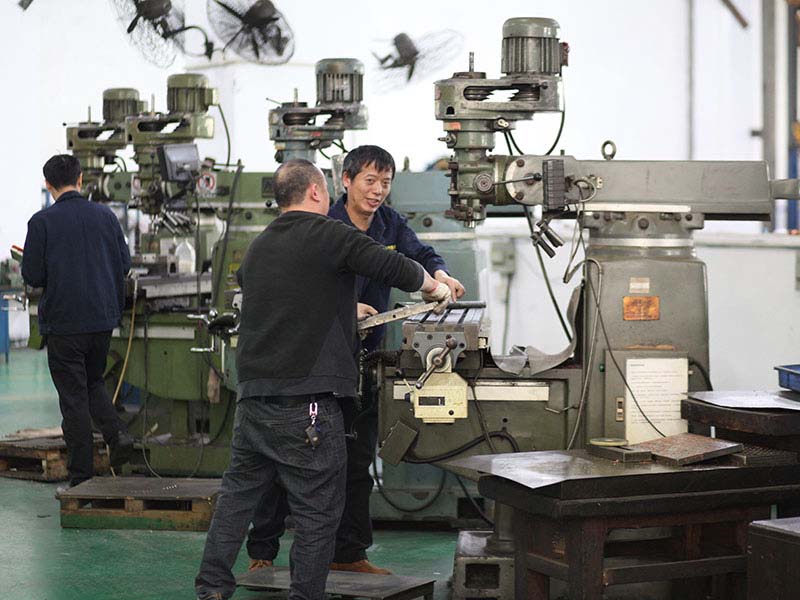 為什么注塑模具成型會出現(xiàn)頂白？